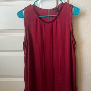 Women's Sleeveless Burgundy Top